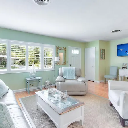 Seahorse Cottage Monthly Beach Rental